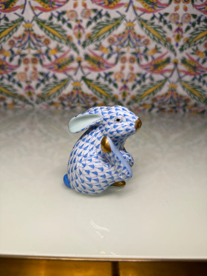 Herend Blue Fishnet Rabbit Figurine