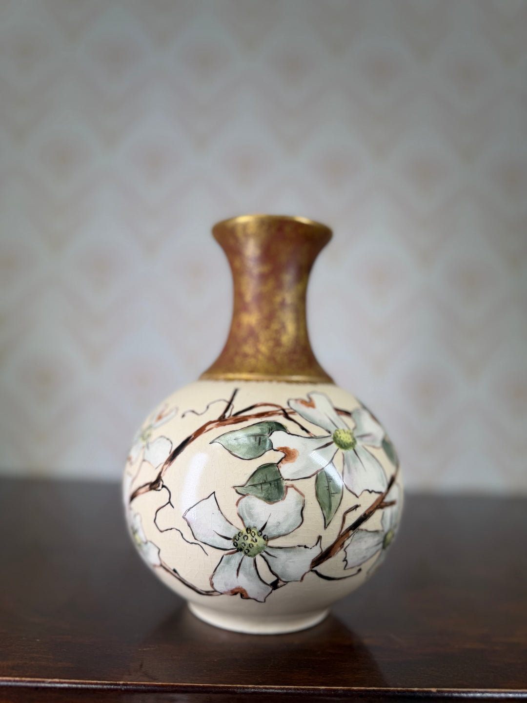 MJH Vase With Handle