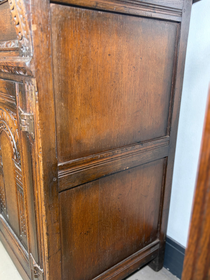 Titchmarsh & Goodwin Oak Welsh Dresser