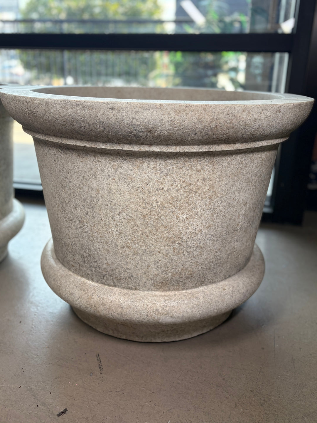 Set of 2 Large Round Stone-Look Planters