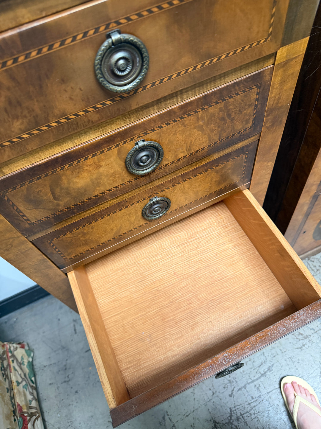 Johnson-Handley-Johnson Co. Antique Seminaires