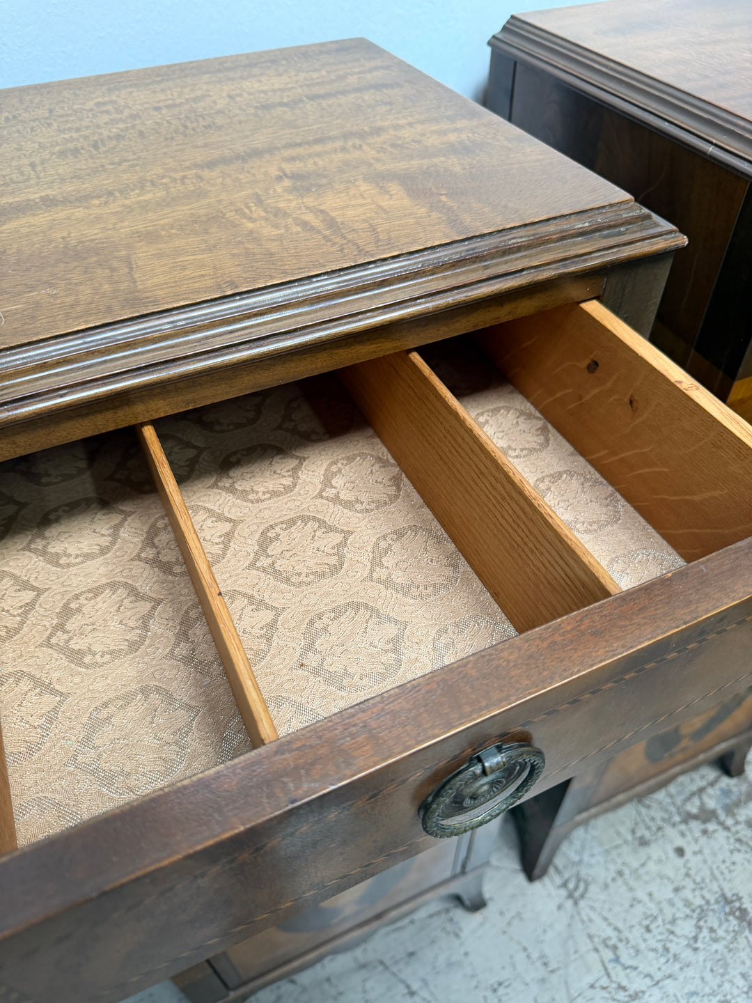 Johnson-Handley-Johnson Co. Antique Seminaires