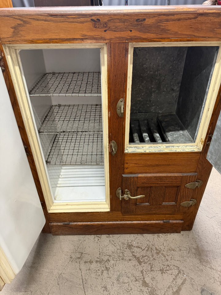 Antique Oak Ice Box (Bohn)