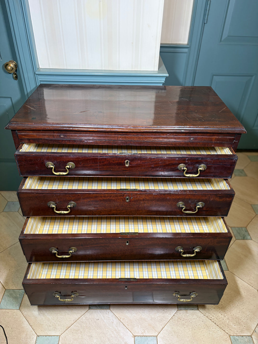 Antique George III Chest of Drawers