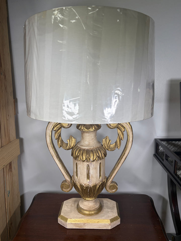Italian Baroque-Style Carved Wood Giltwood Table Lamp