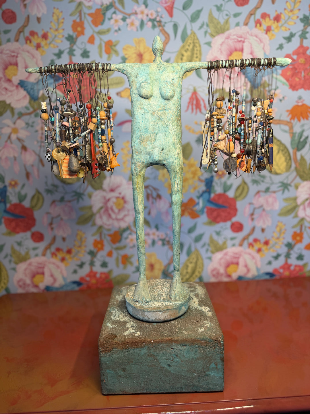Ron Allen Figurine, Outstretched Arms