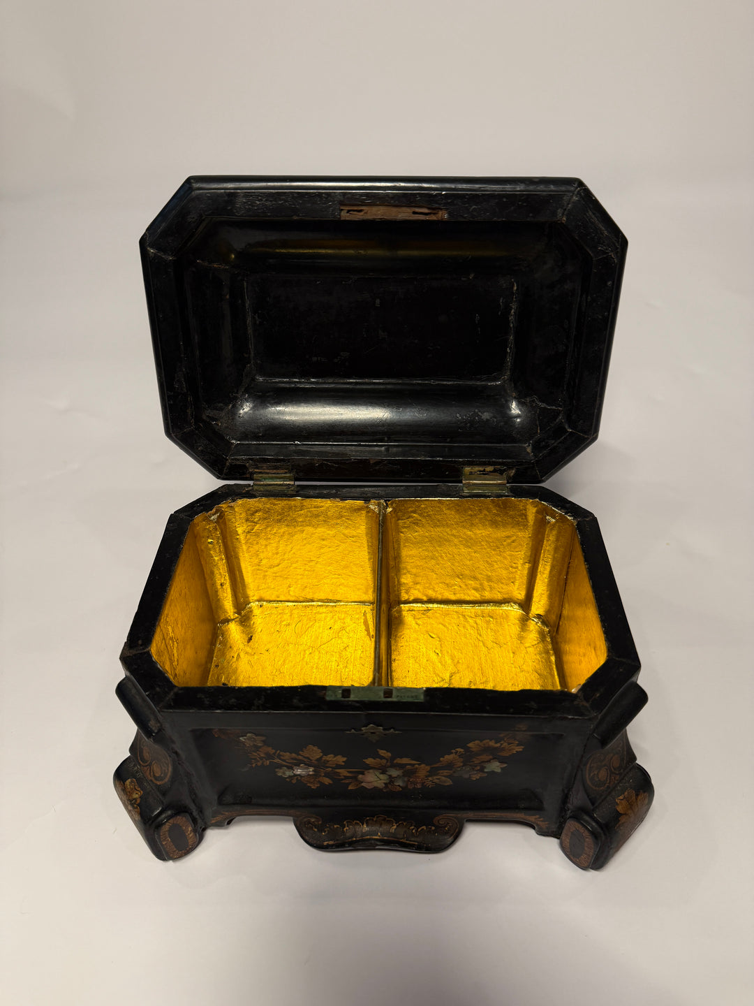 Mother of Pearl Inlaid Lacquer Box