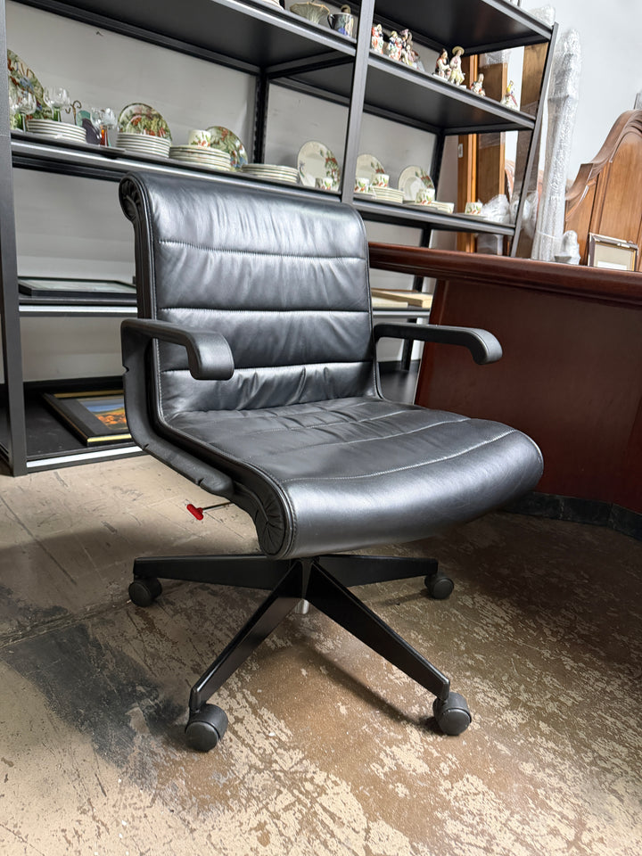 Vintage Richard Sapper Knoll Chair