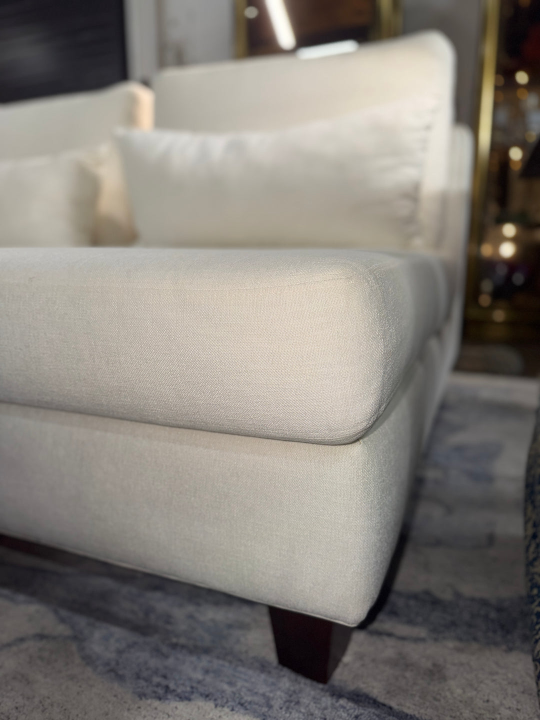 Lounge/Love Seat