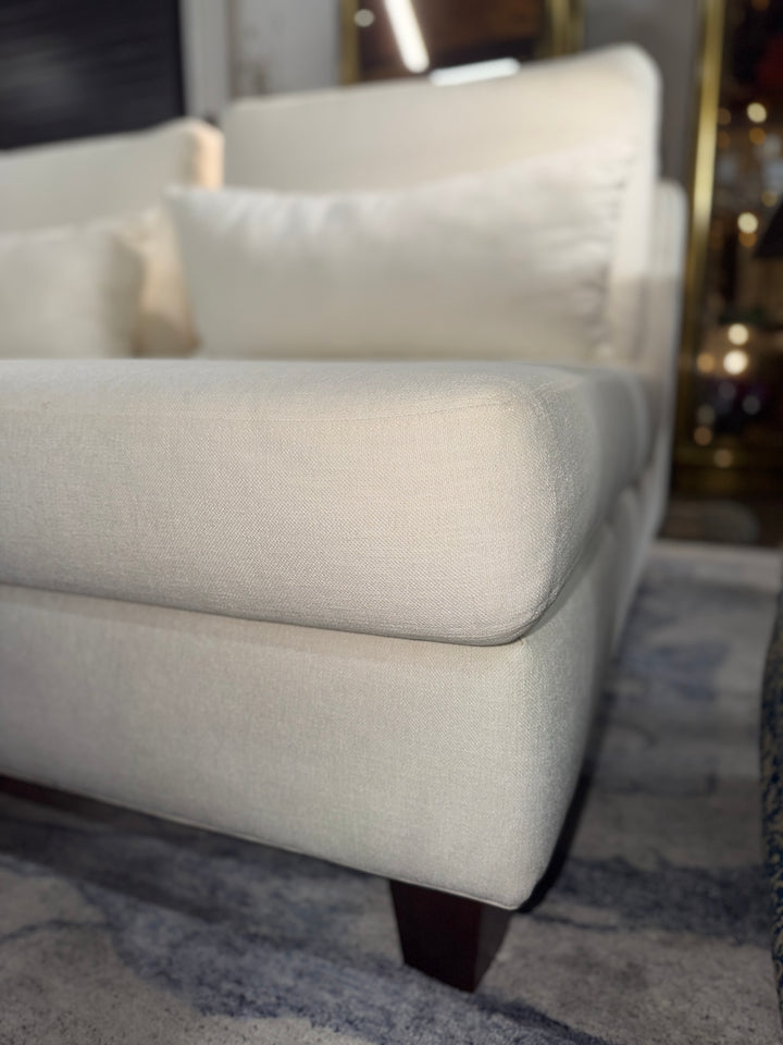 Lounge/Love Seat