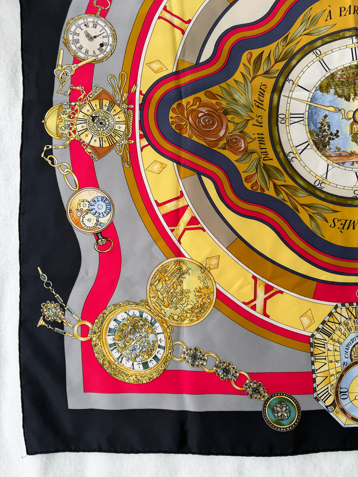 Vintage HERMÈS Parmi Les Fleurs Compass 90