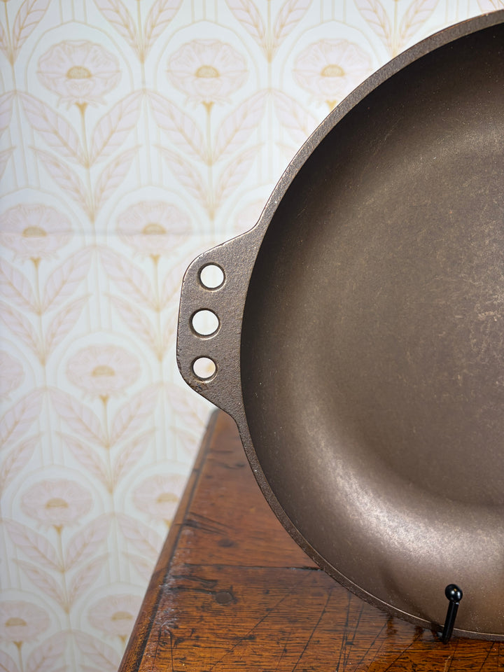Smithey Cast Iron Pan