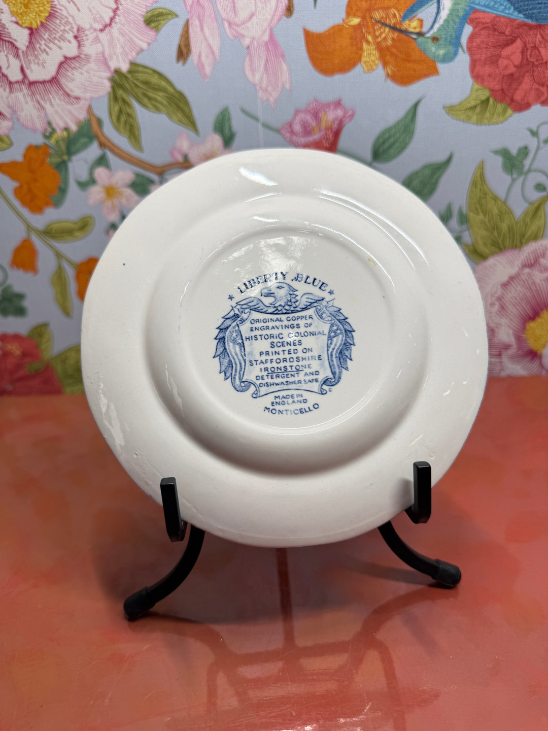 Set of 8 Small Miscellaneous Plates