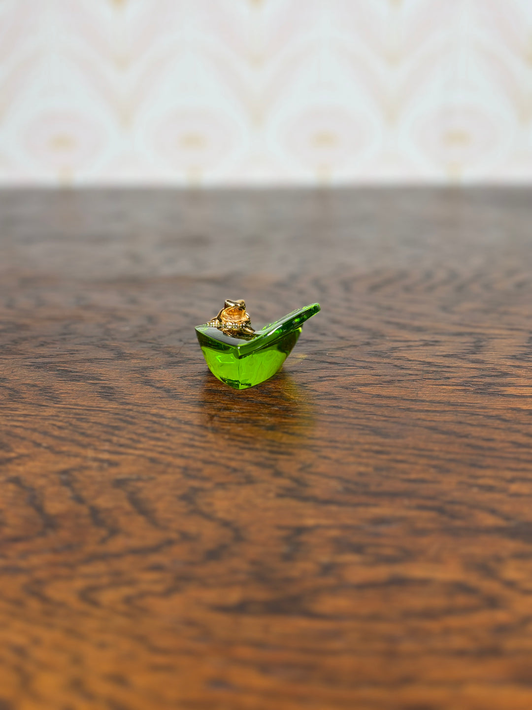 Baccarat Gold Frog on Leaf