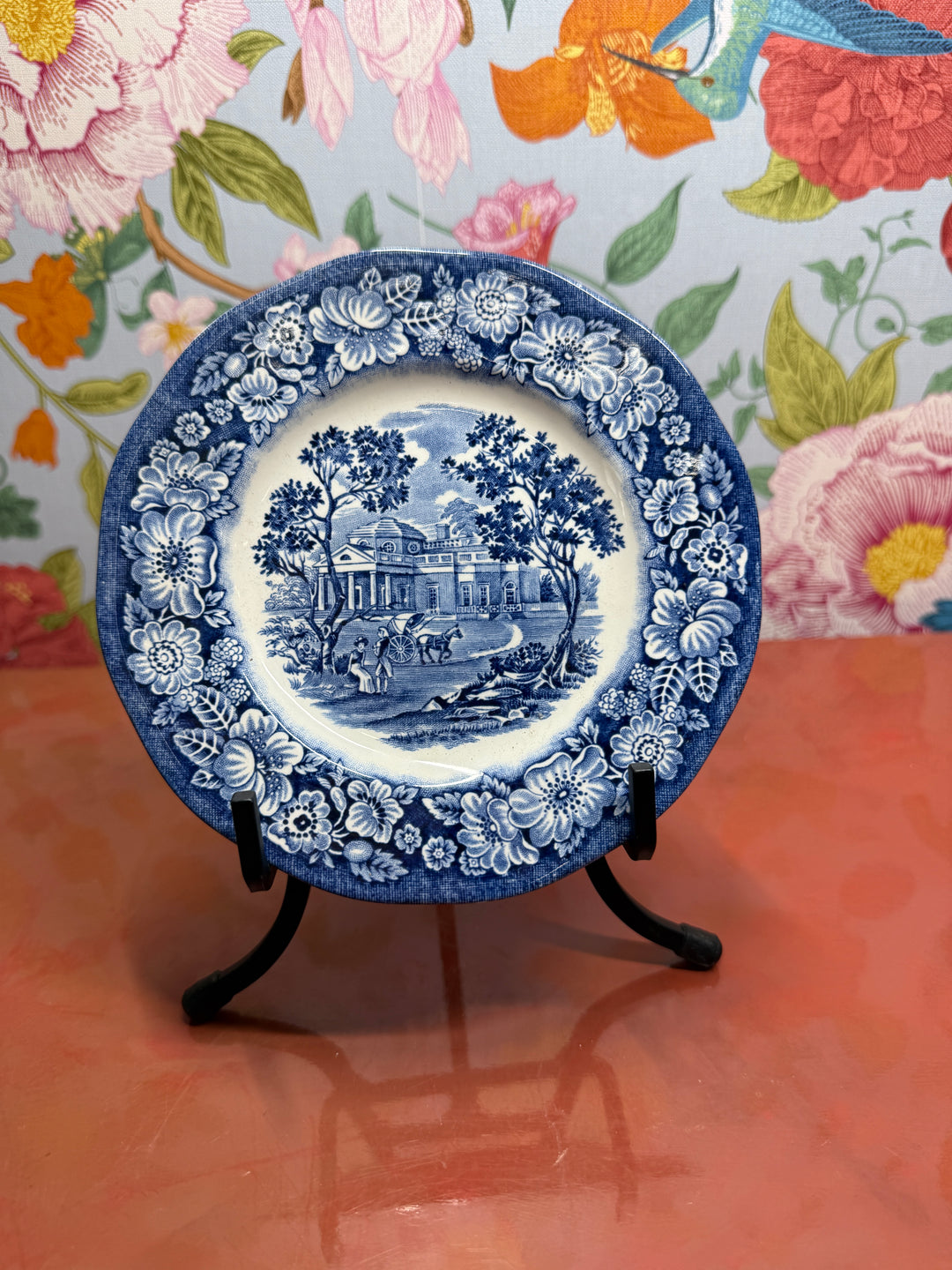 Set of 8 Small Miscellaneous Plates