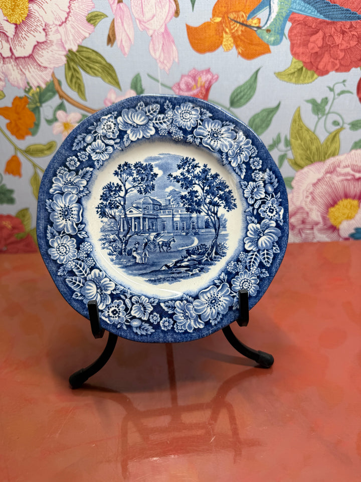 Set of 8 Small Miscellaneous Plates