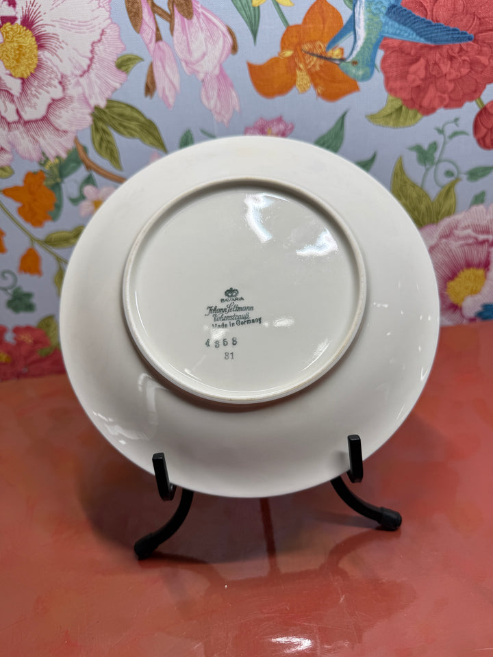 Set of 8 Small Miscellaneous Plates