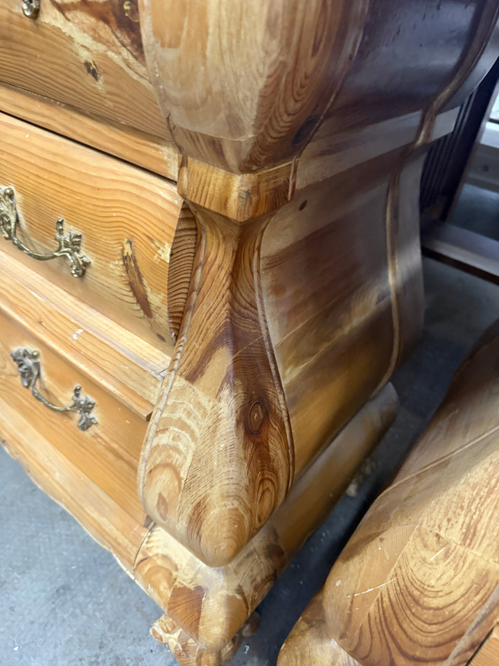 Set of 2 Pine Chest of Drawers