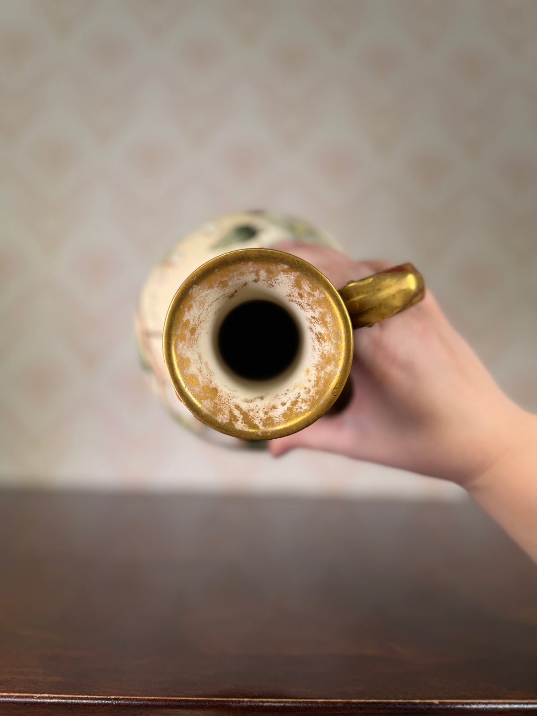 MJH Vase With Handle