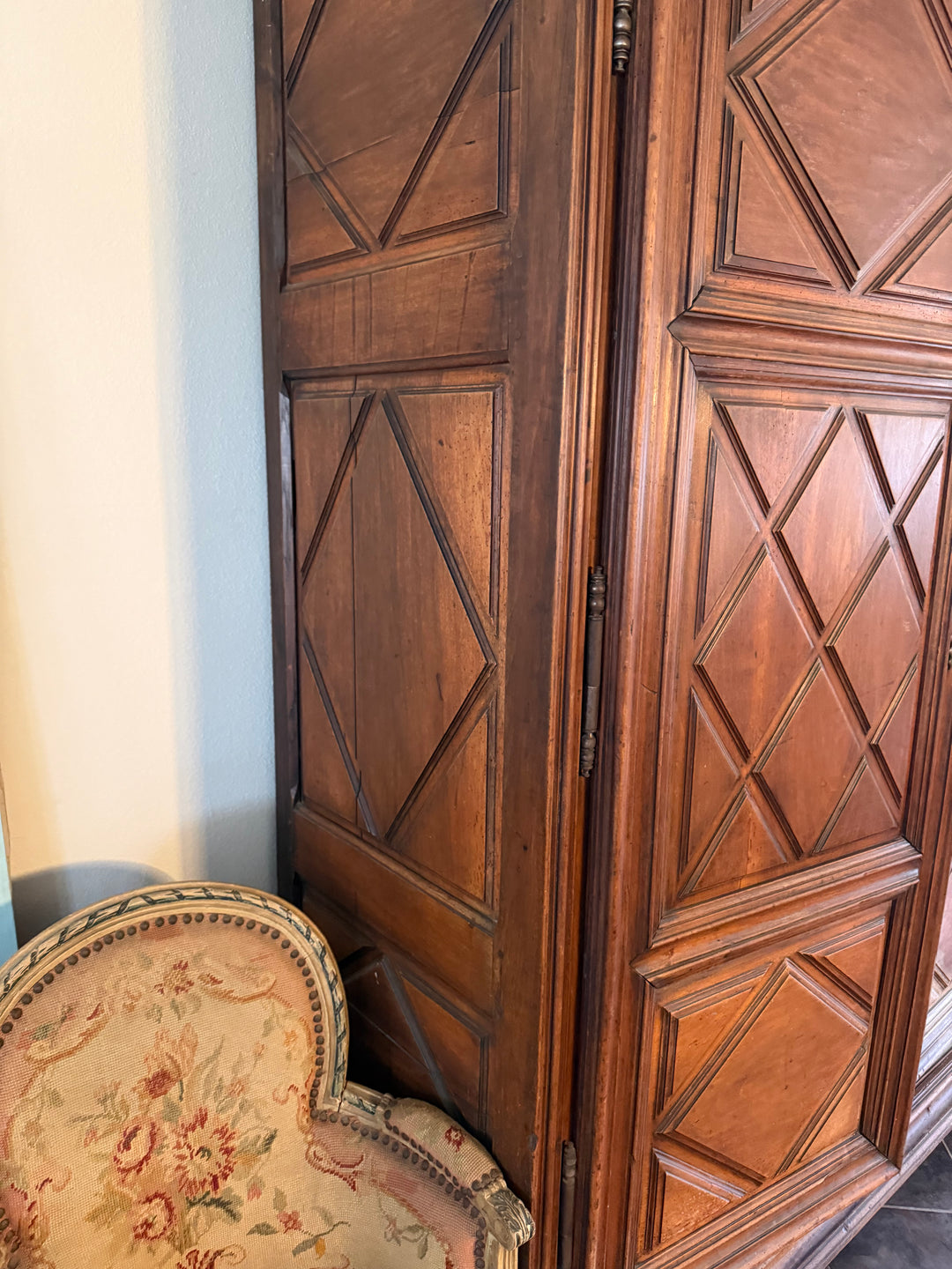 French 19th Century Louis XIII-Style Oak Armoire
