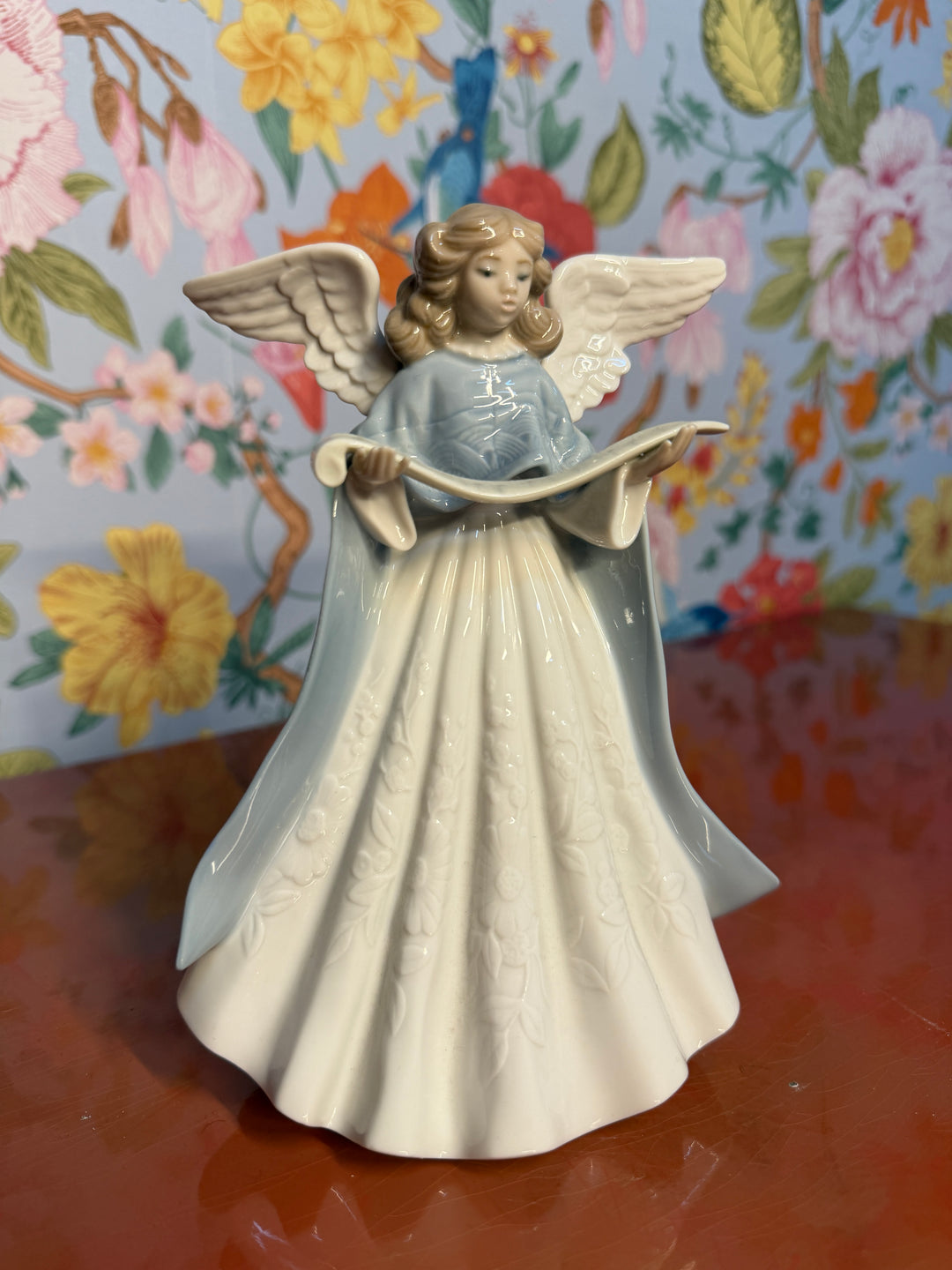 Lladro Angel Woman
