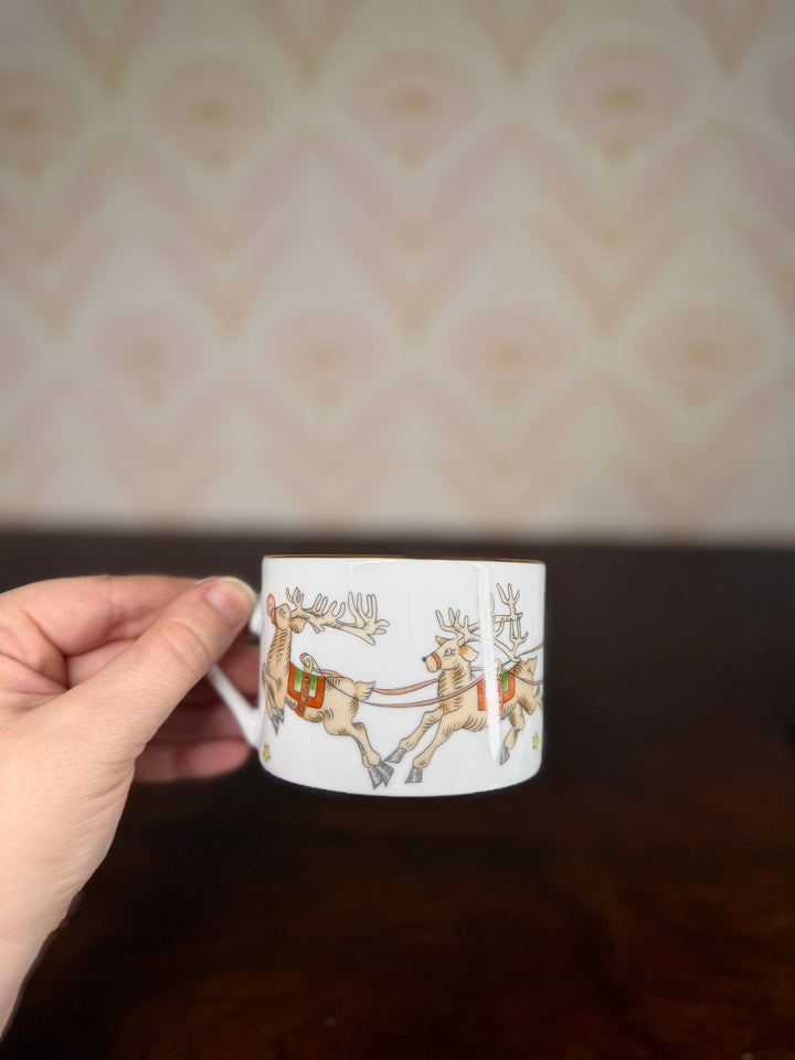 4 Piece Cup and Saucer Set - Fitz and Floyd (St. Nicolas)