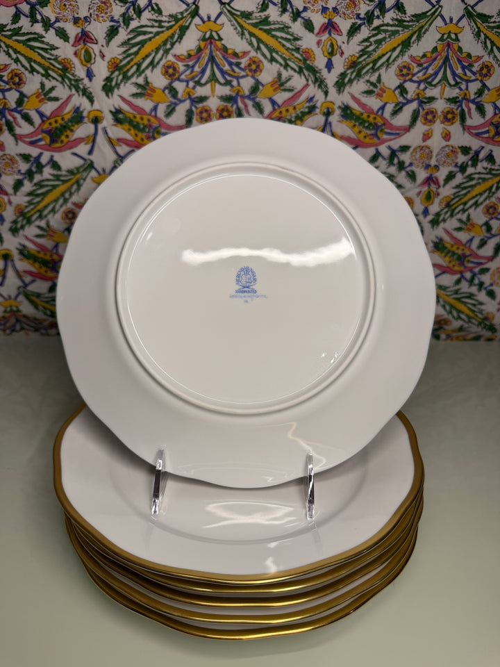 (Herend) Set of 6 White Porcelain Plates with Gold Rim