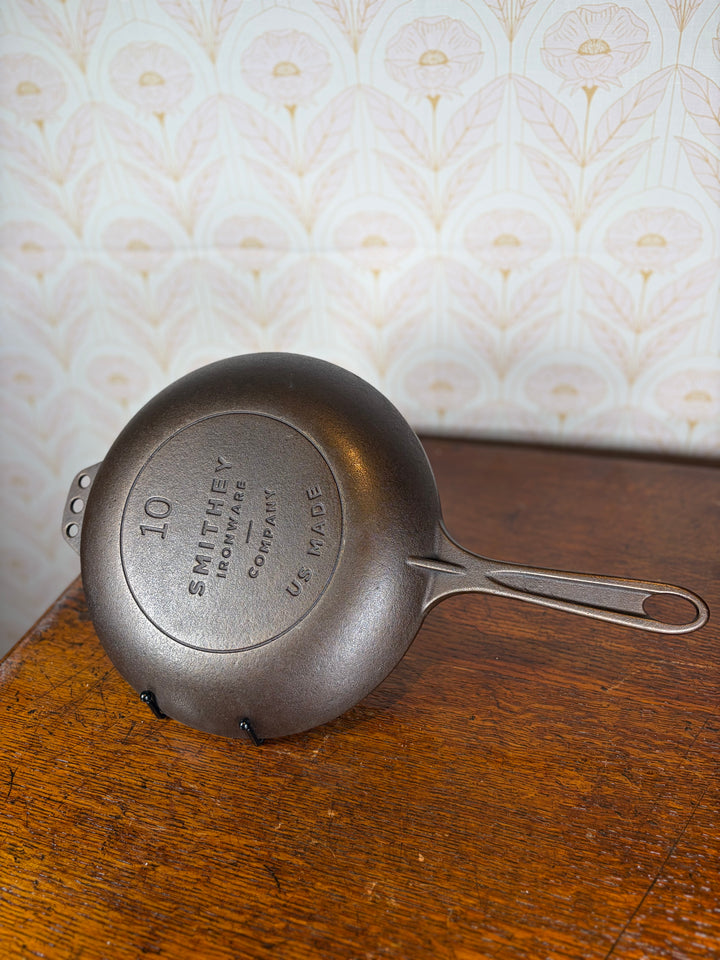 Smithey Cast Iron Pan
