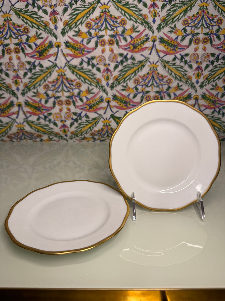 (Herend) Pair of White Porcelain Plates with Gold Rim