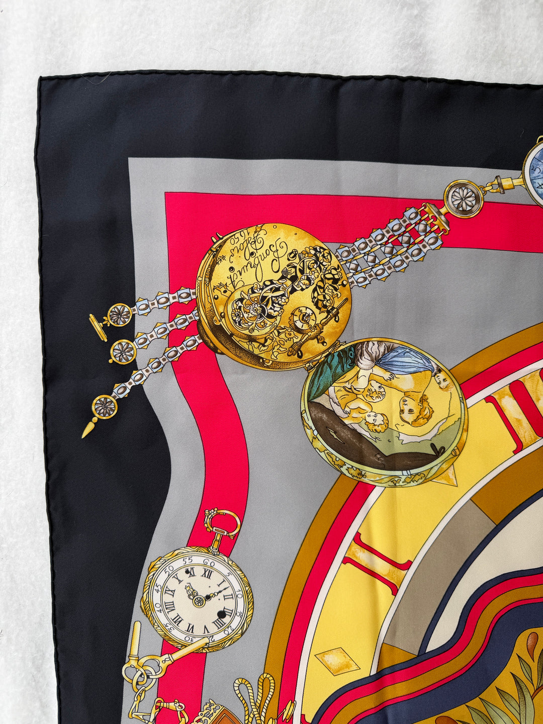 Vintage HERMÈS Parmi Les Fleurs Compass 90