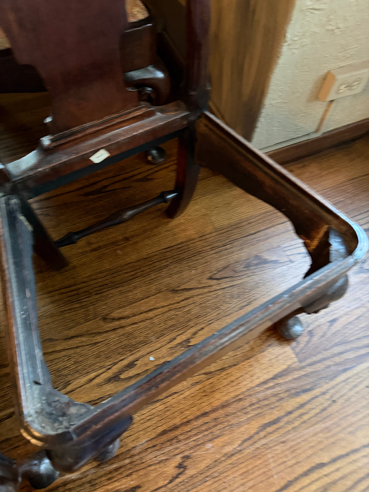 Circa 1720s - 1740s Set of Four George II Side Chairs