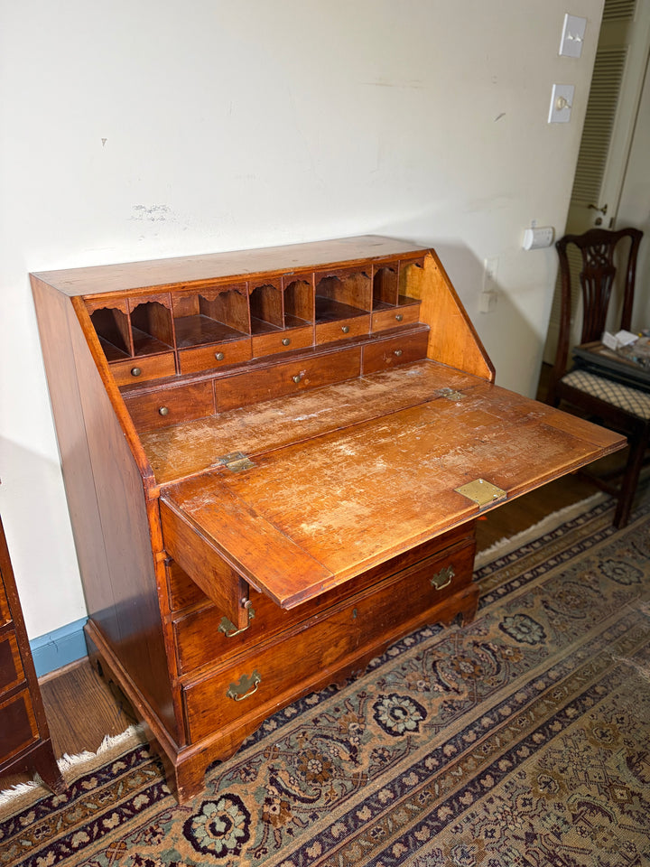 Secretary Desk (Missing Key)