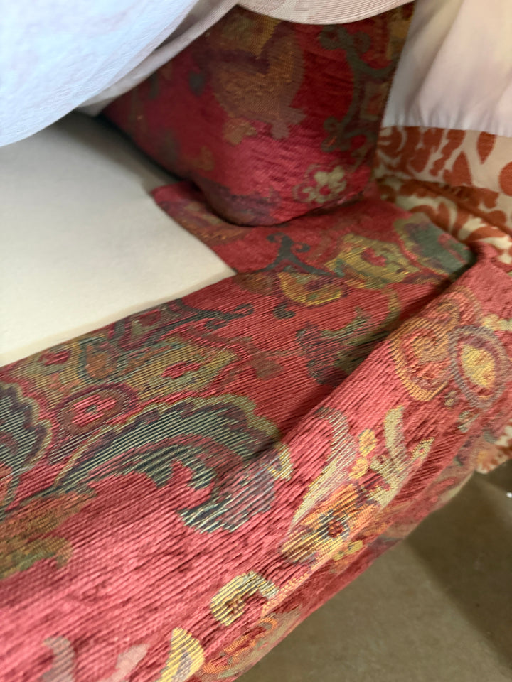 Set of 2 Slipcovered Armchairs