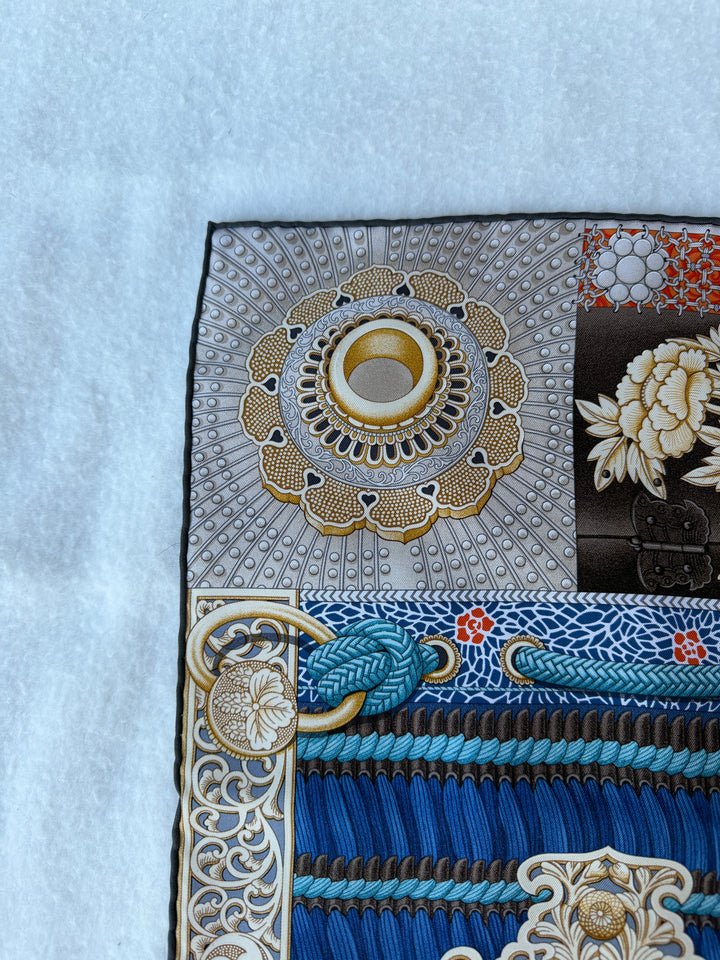 Vintage HERMÈS Scarf Cashmere Silk Parures De Samourais (Includes Box)