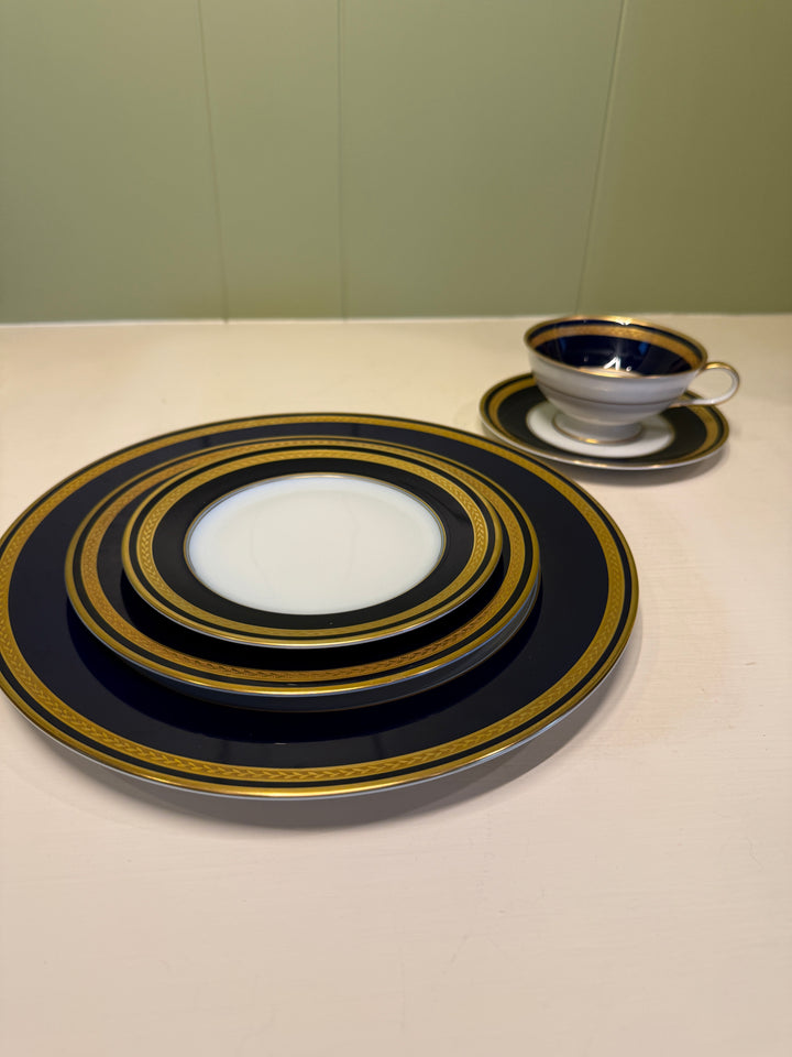 Rosenthal Cobalt Blue Set (10 dinner, 10 salad, 10 tea sets, 8 b&b)