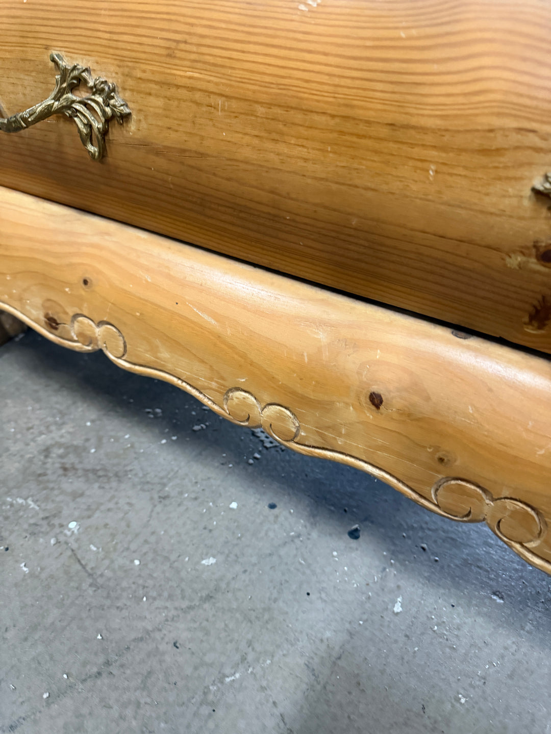 Set of 2 Pine Chest of Drawers