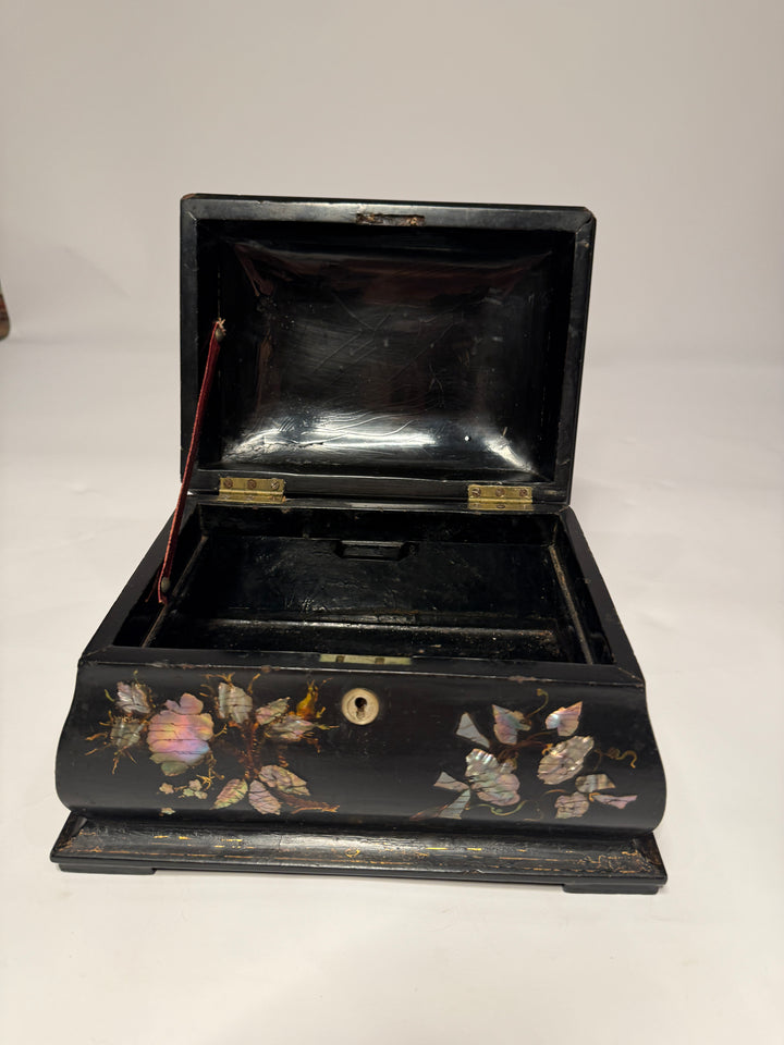 Mother of Pearl Inlaid Lacquer Box