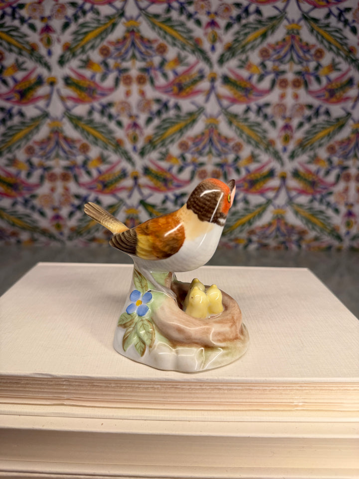 Herend Porcelain Bird Figurine with Nest and Chicks