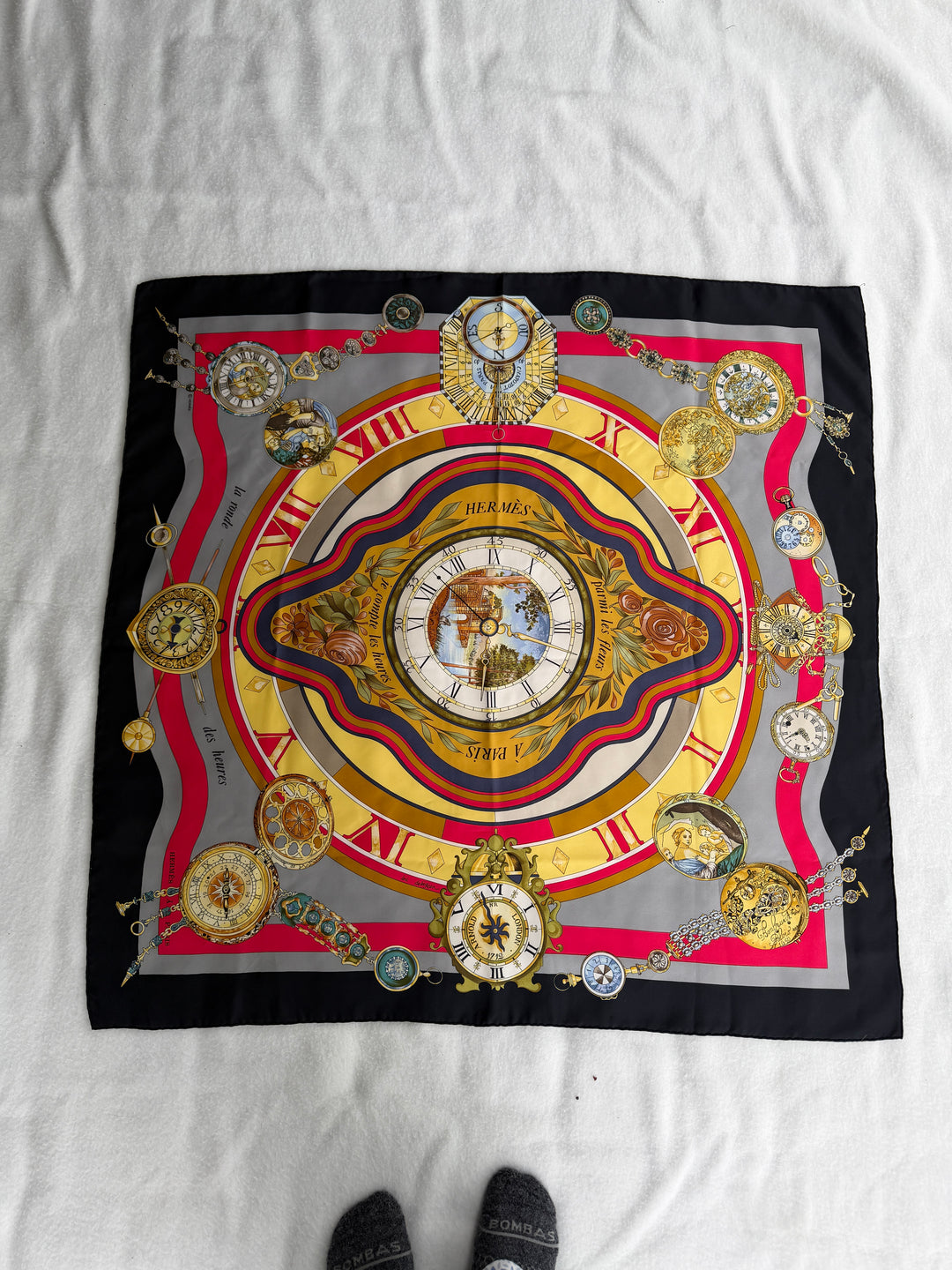 Vintage HERMÈS Parmi Les Fleurs Compass 90