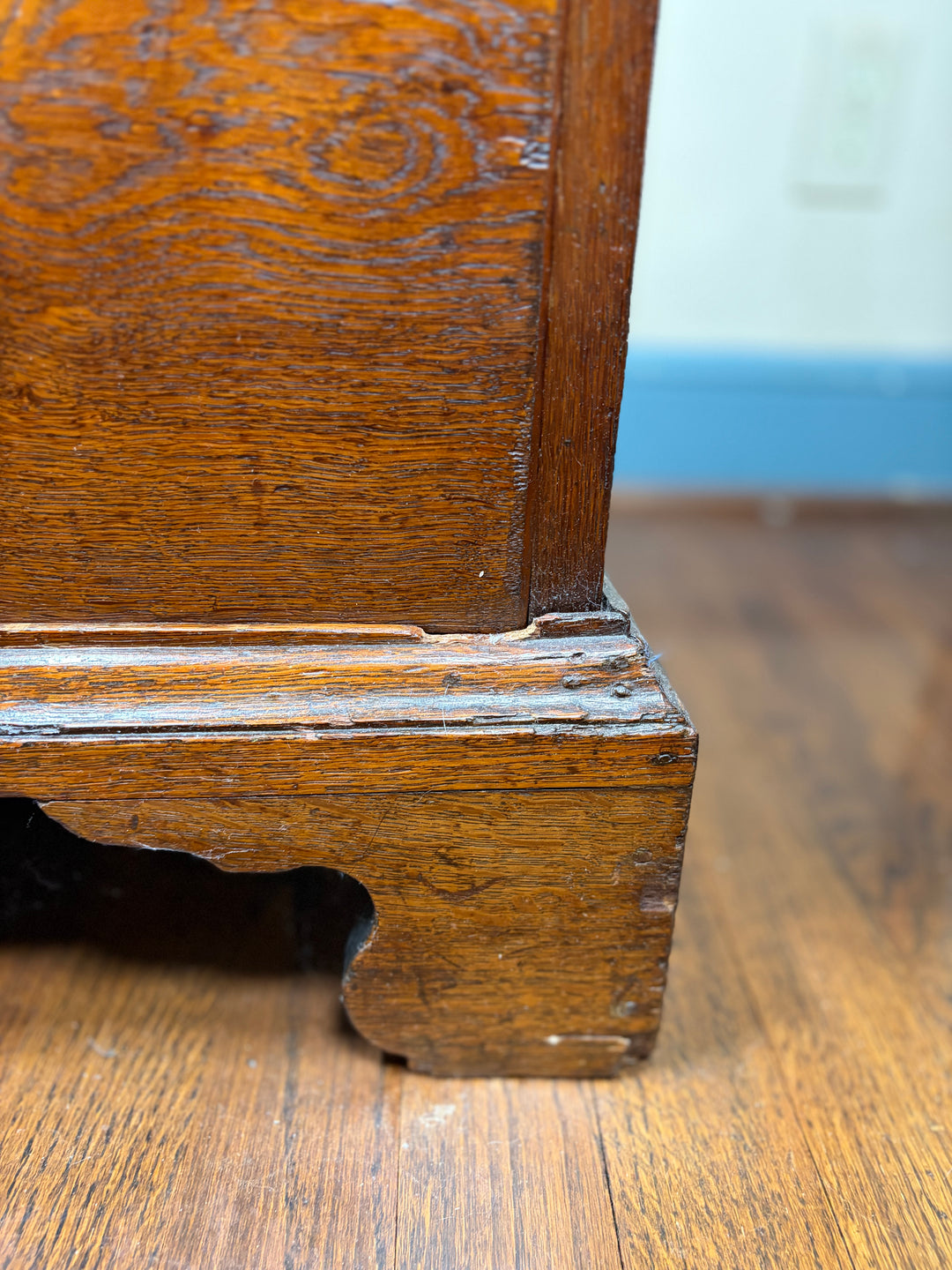 Antique Georgian Style Chest of Drawers