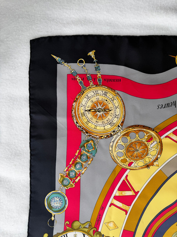 Vintage HERMÈS Parmi Les Fleurs Compass 90