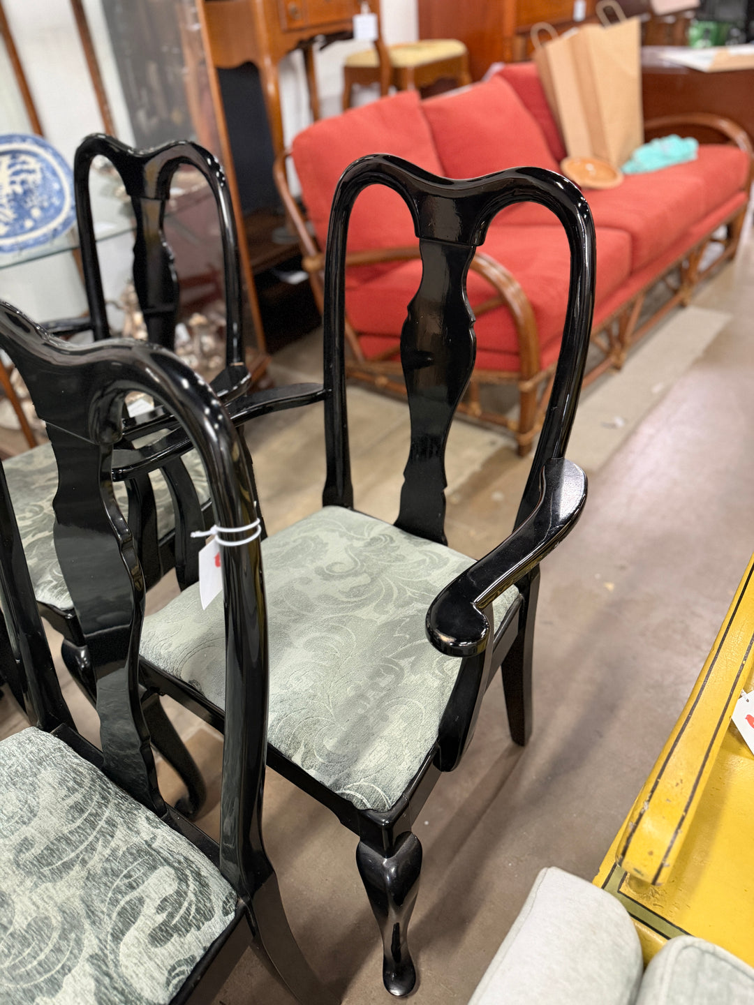 Set of 6 Chairs (2 Armchairs + 4 Armless Chairs)
