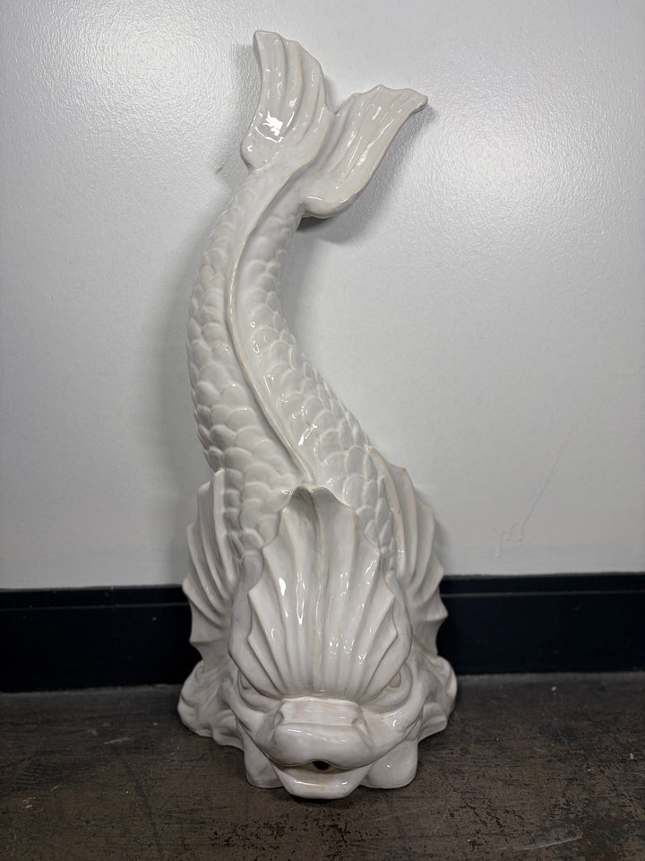 Wall Fountain / Lavabo Featuring Aquatic Creature & Shell Basin