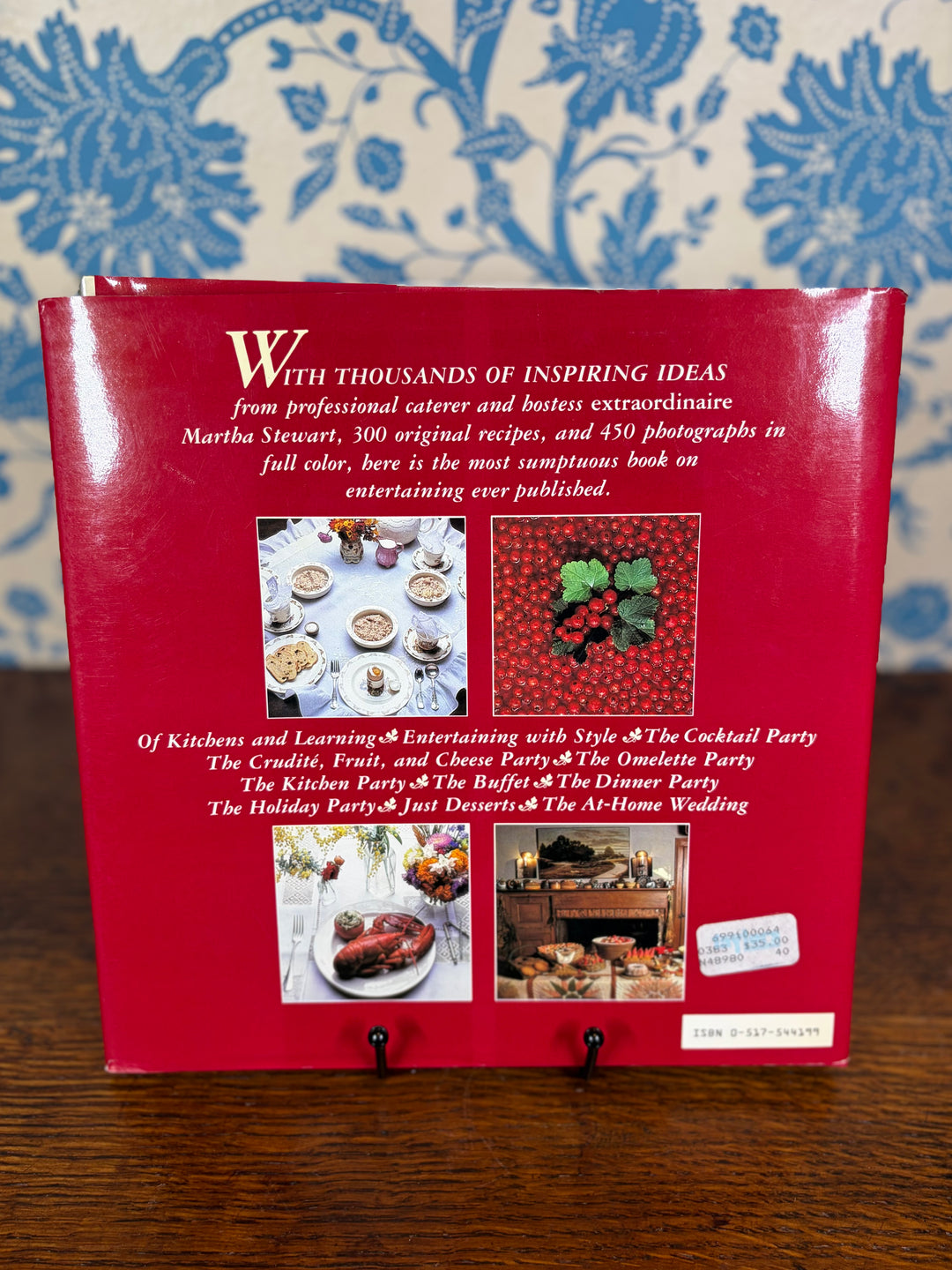 Martha Stewart 3rd Edition "Entertaining" Cookbook