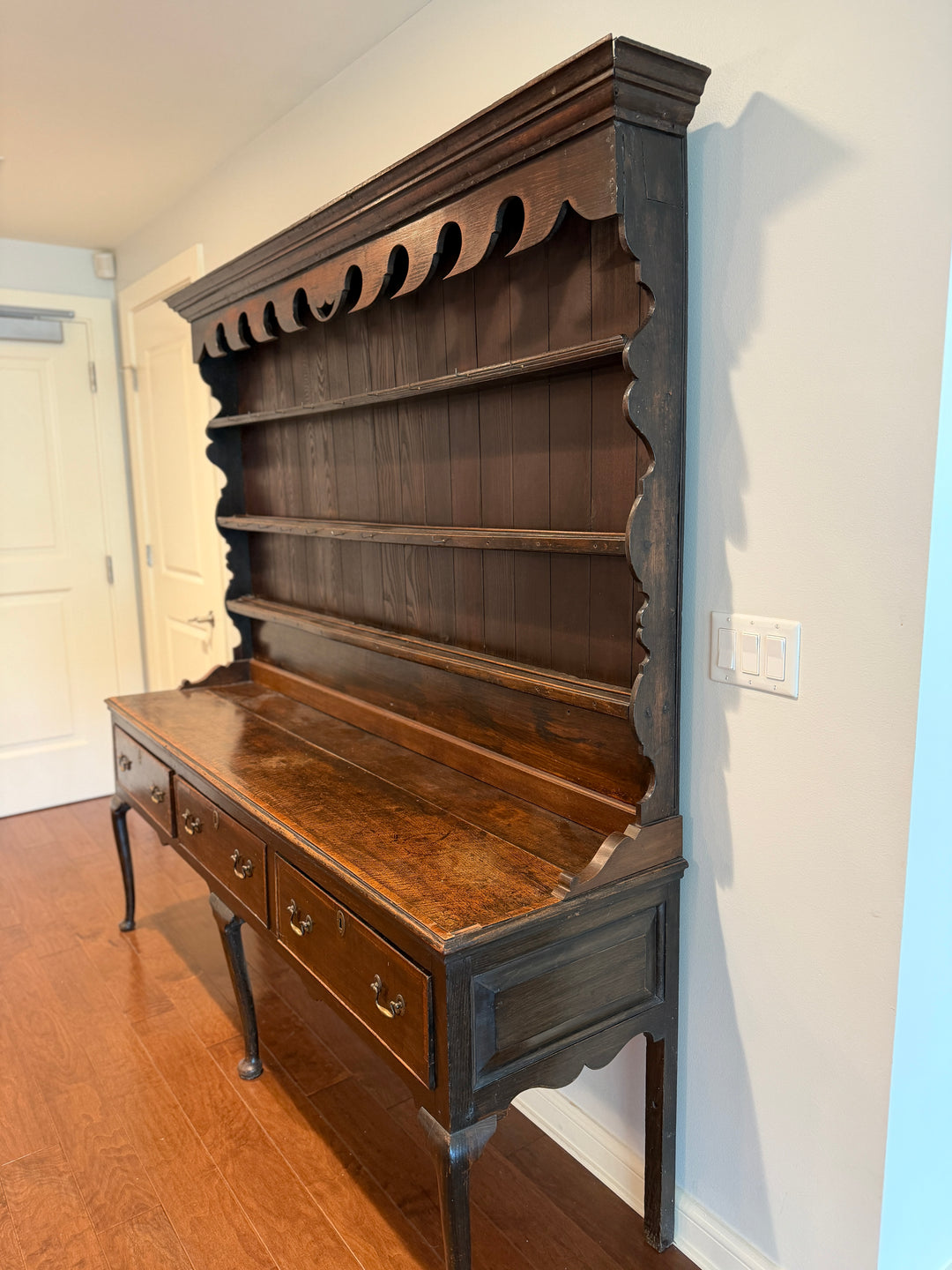 Antique Welsh Oak Dresser with Plate Rack