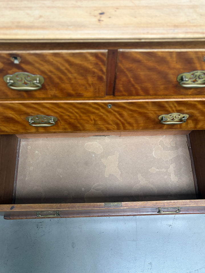 Victorian Mahogany Chest of Drawers