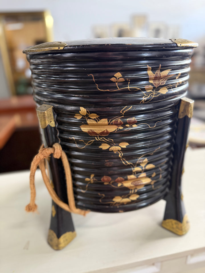 Japanese Lacquer Hokkai Hat Box