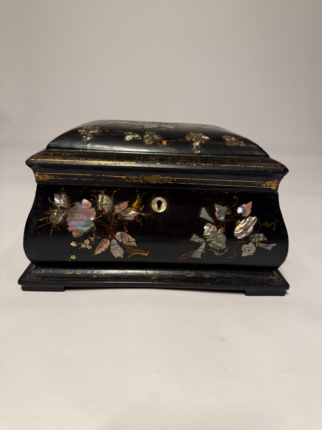 Mother of Pearl Inlaid Lacquer Box