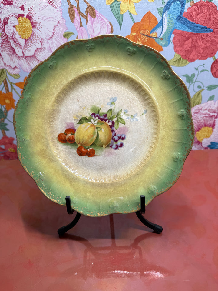 Set of 8 Small Miscellaneous Plates