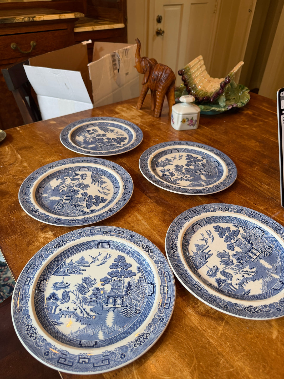 Wedgwood Blue Willow Dinner Plates